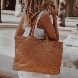 Milaner Classic Elena Woven Handbag